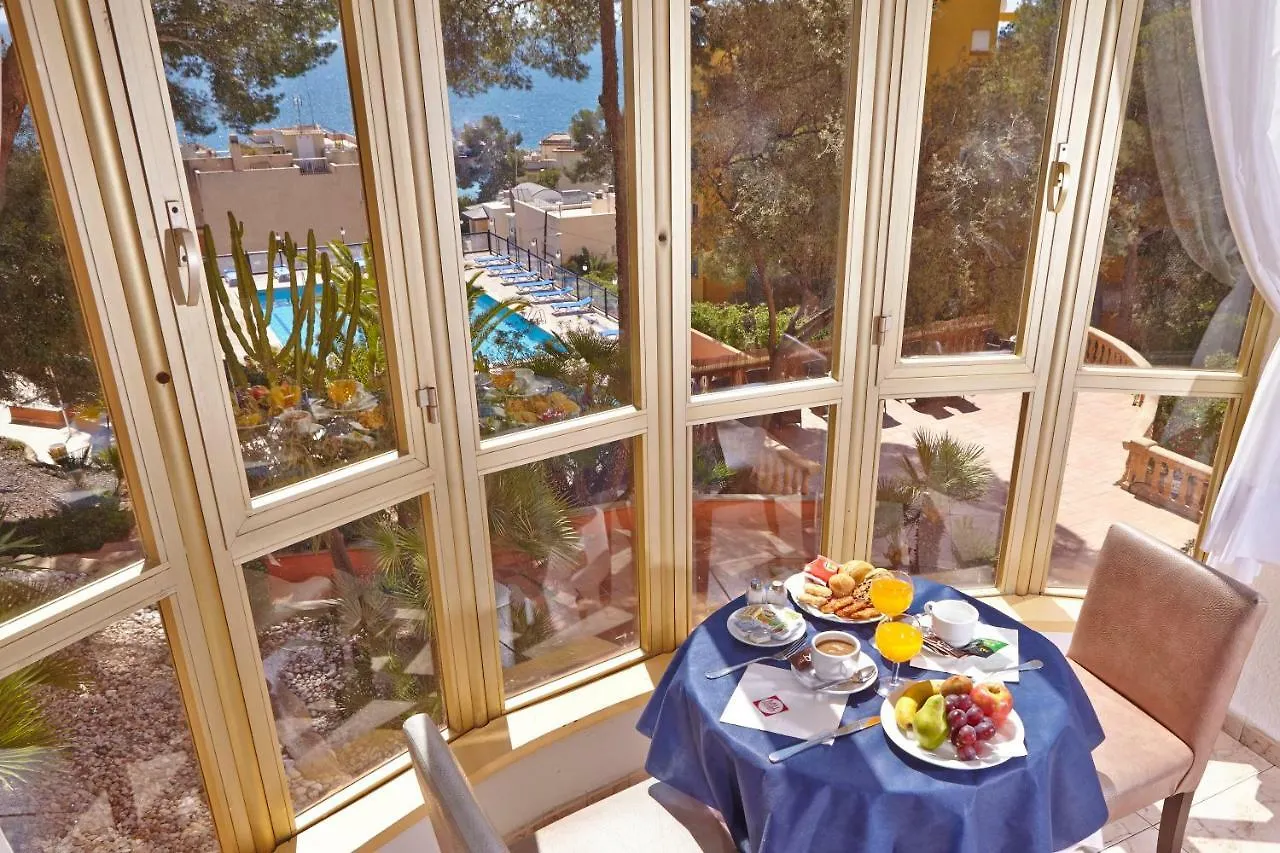 Mll Blue Bay Hotel Cala Major  3*, Cala Major (Mallorca) Spanyolország